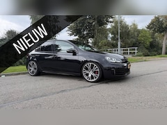 Volkswagen Golf - 2.0 GTI