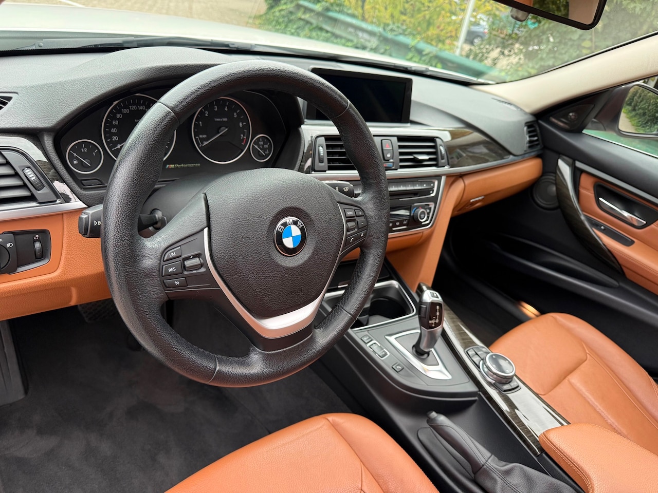 BMW 3-serie Touring - 316i High Executive 316i High Executive - AutoWereld.nl