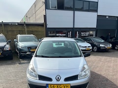 Renault Clio - 1.2-16V Team Spirit