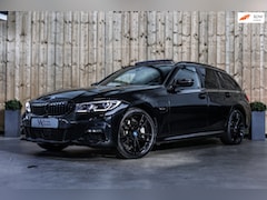 BMW 3-serie Touring - 330e M-Sport *Pano*Camera*Laser*Trekhaak*Head-Up