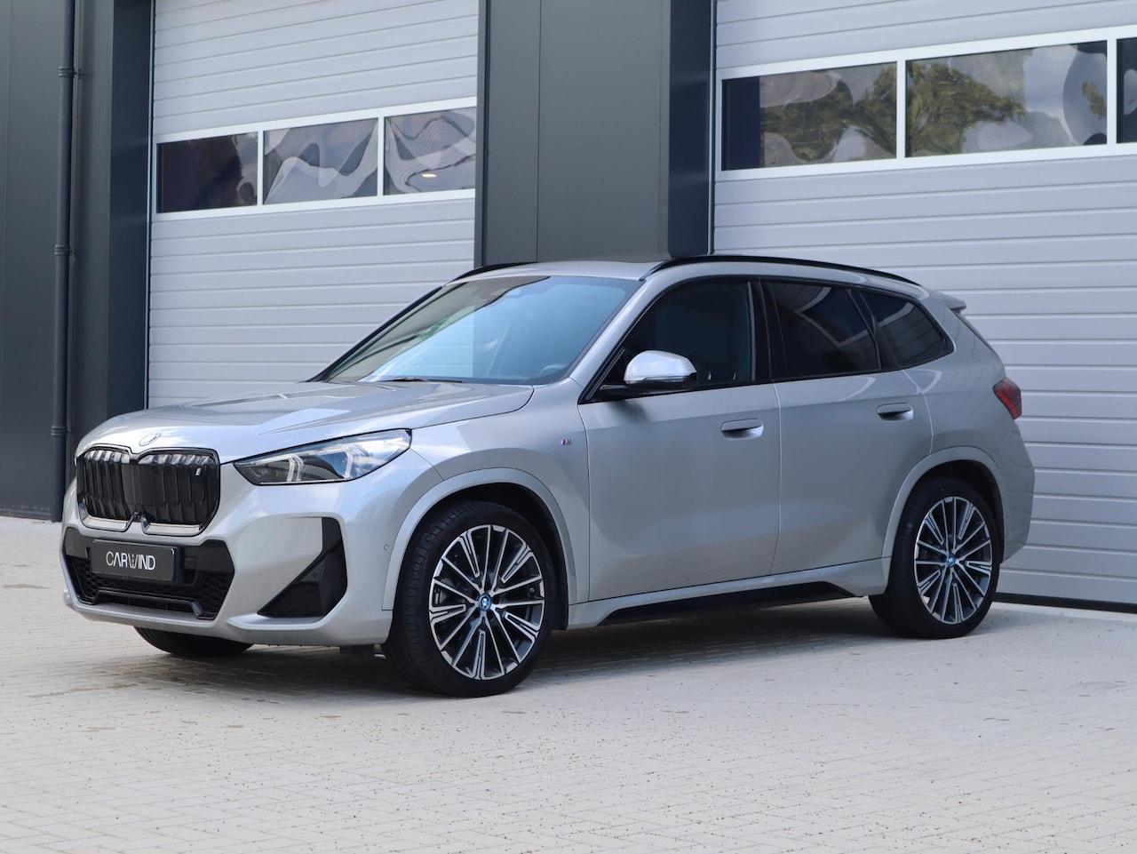 BMW iX1 - xDrive30 67 kWh - AutoWereld.nl