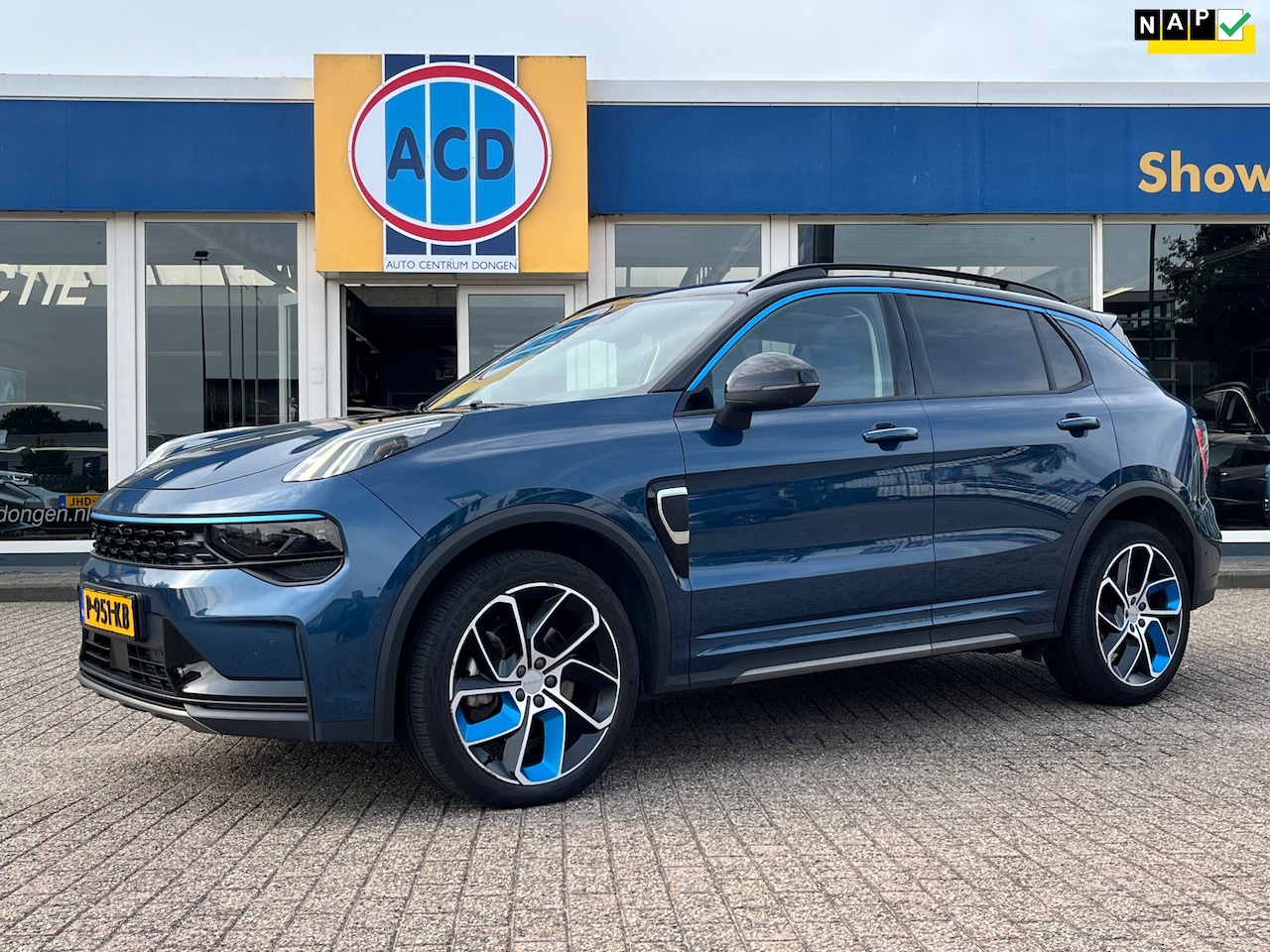 Lynk & Co 01 - 1.5 261pk PHEV 7DCTH | Orig.NL | PanoramaDak | 360 graden Camera | Carplay | - AutoWereld.nl