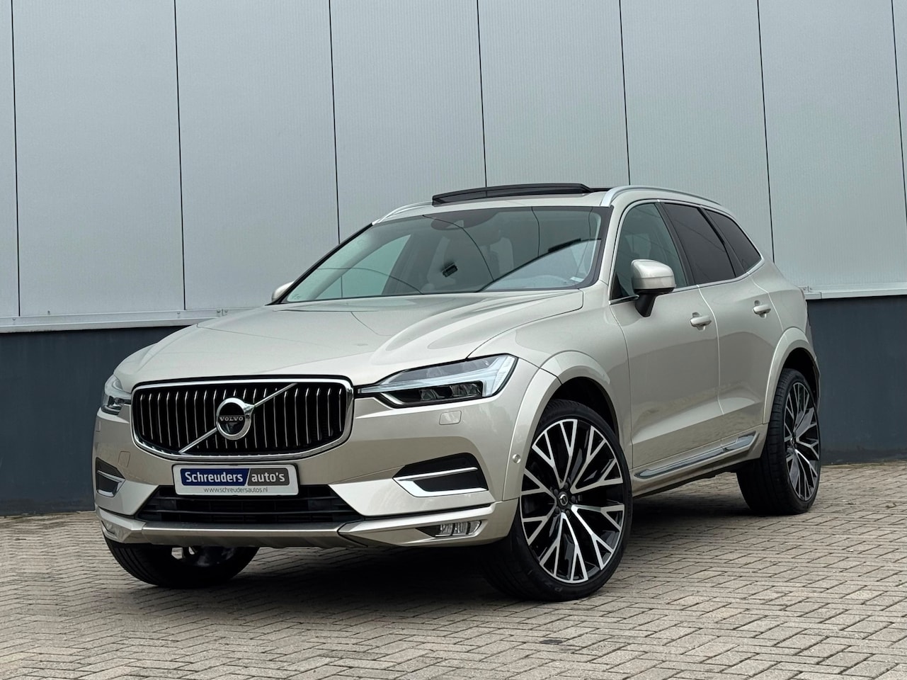 Volvo XC60 - 2.0 T6 AWD Inscription B&W 360 HUD PANO 22 Luchtvering ACC - AutoWereld.nl