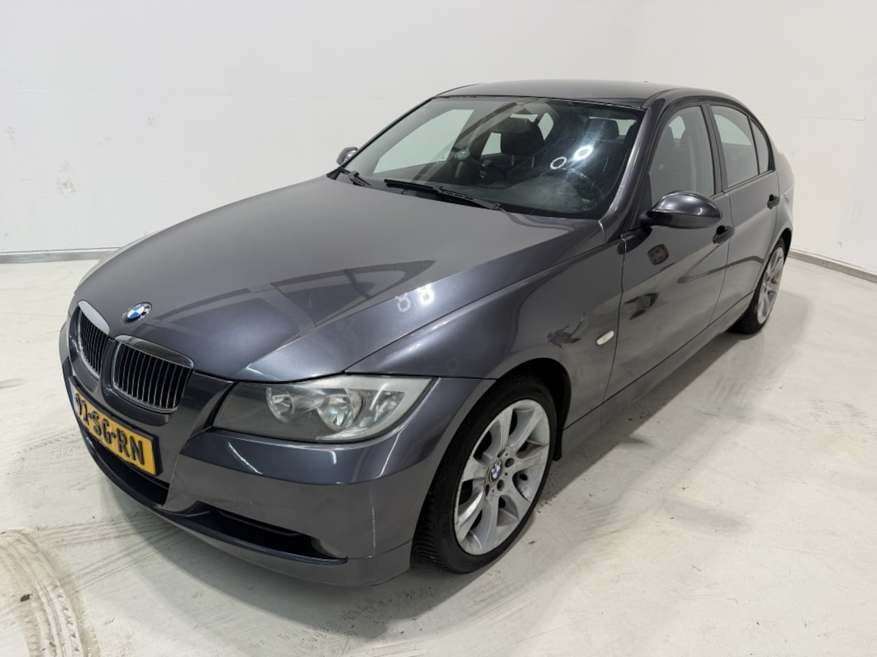 BMW 3-serie - 318i 318i - AutoWereld.nl