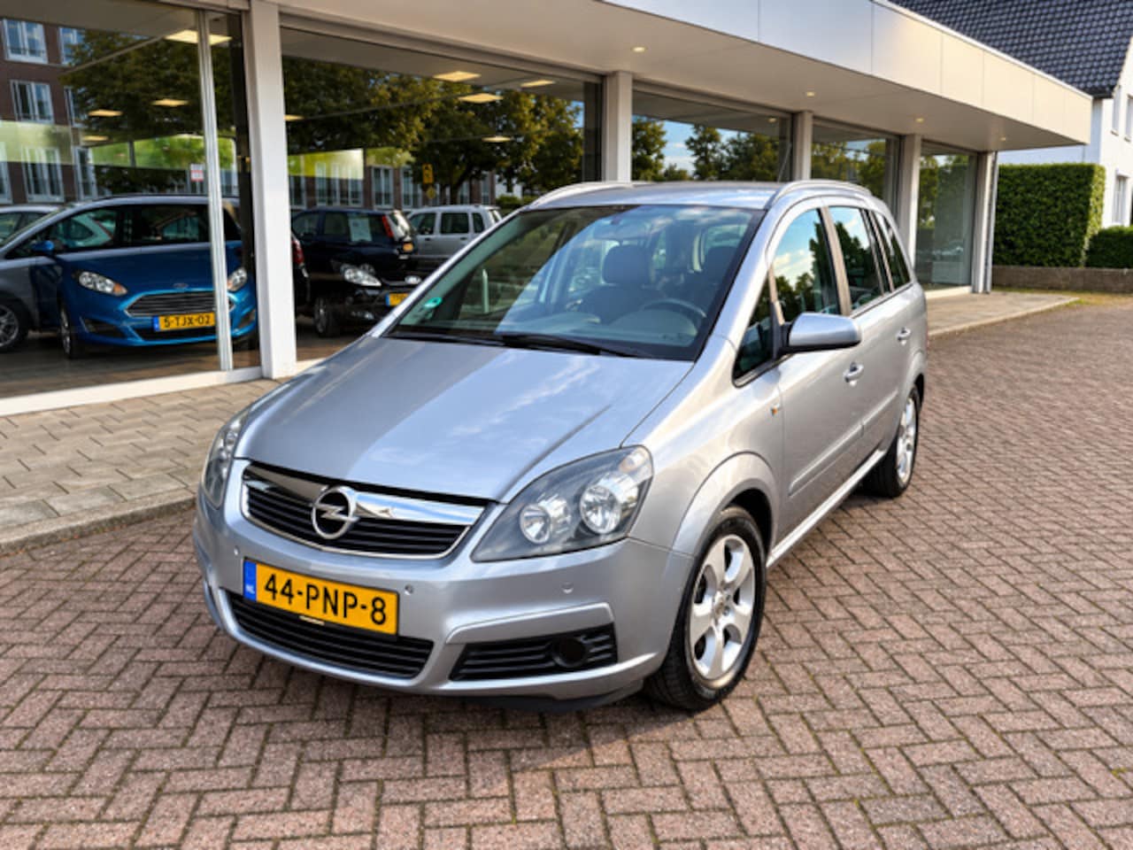 Opel Zafira - 1.8 Executive//Automaat - AutoWereld.nl