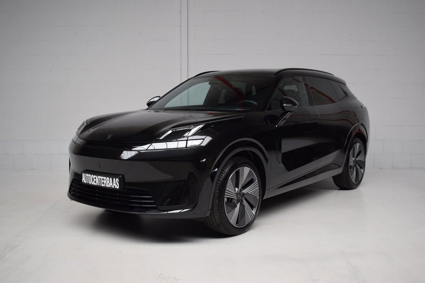 Lynk & Co 08 - 1.5 More PHEV 200KM RANGE / NIEUW / PANORAMADAK / HARMAN-KARDON / LEER / 360-CAMERA / 21IN - AutoWereld.nl
