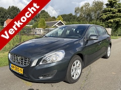 Volvo V60 - 1.6 T3 Kinetic NAVI/PDC/ECC/CRUISE