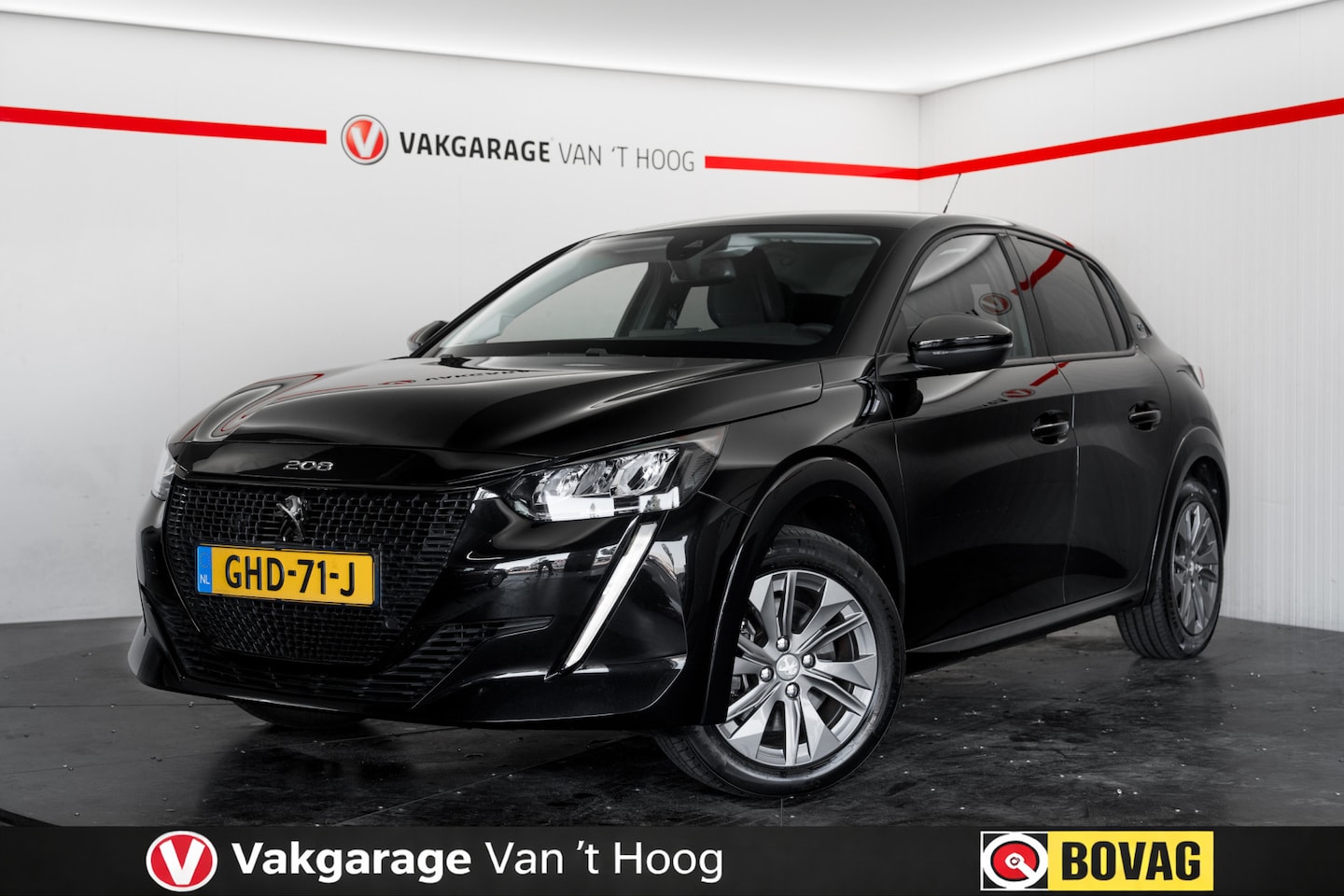 Peugeot e-208 - EV Allure 50 kWh|Stoeverwarming|Camera|applecarplay| - AutoWereld.nl