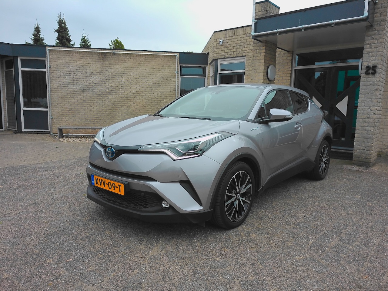 Toyota C-HR - 1.8 Hybrid Executive 1.8 Hybrid Executive - AutoWereld.nl