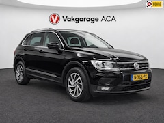 Volkswagen Tiguan - 1.4 TSI Comfortline Business // NAVI // TREKHAAK // PDC // ADAPTIVE CRUISE // STOELVERWARM