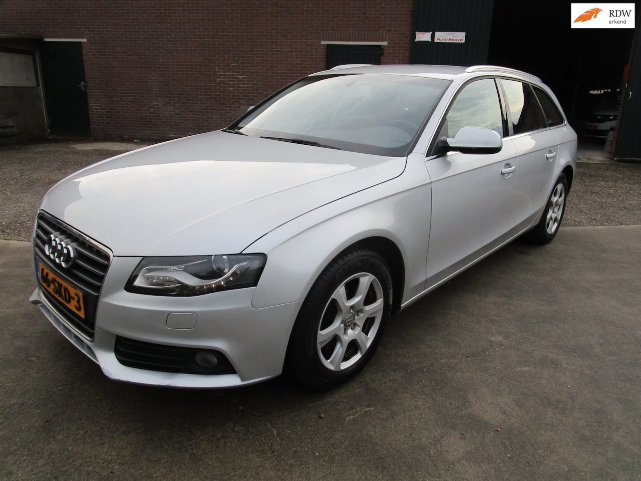 Audi A4 Avant - 1.8 TFSI turbo station nieuwe motor clima,mooi - AutoWereld.nl