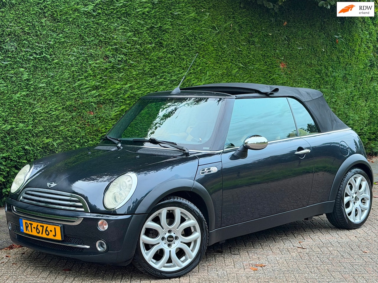 MINI Cabrio - 3-Deurs 1.6 Chrono/LEER/PDC/XENON/RIJDT GOED/APK 2-2027 - AutoWereld.nl