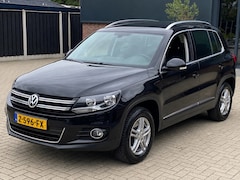 Volkswagen Tiguan - 1.4 TSI highline NIEUWSTAAT NAVI CRUISE CLIMA PDC ALCANTARA