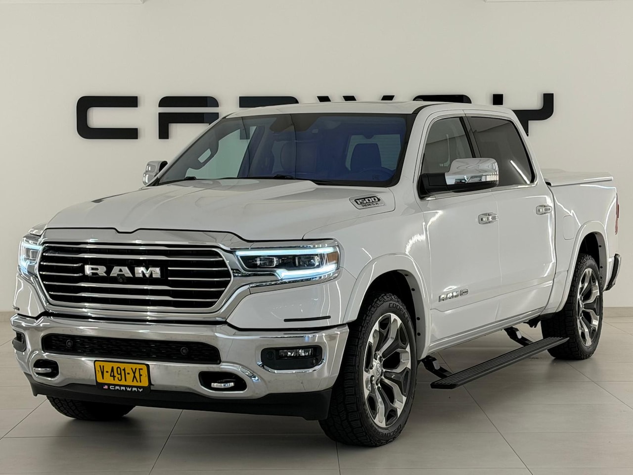 Dodge Ram 1500 - 5.7 V8 4x4 Limited Longhorn Massage - AutoWereld.nl