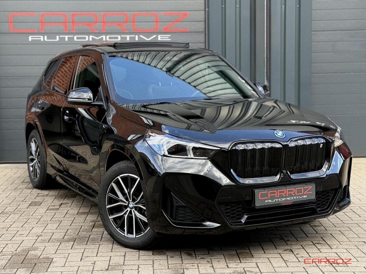 BMW iX1 - xDrive30 M Sport Pano H&K HUD Trekhaak - AutoWereld.nl