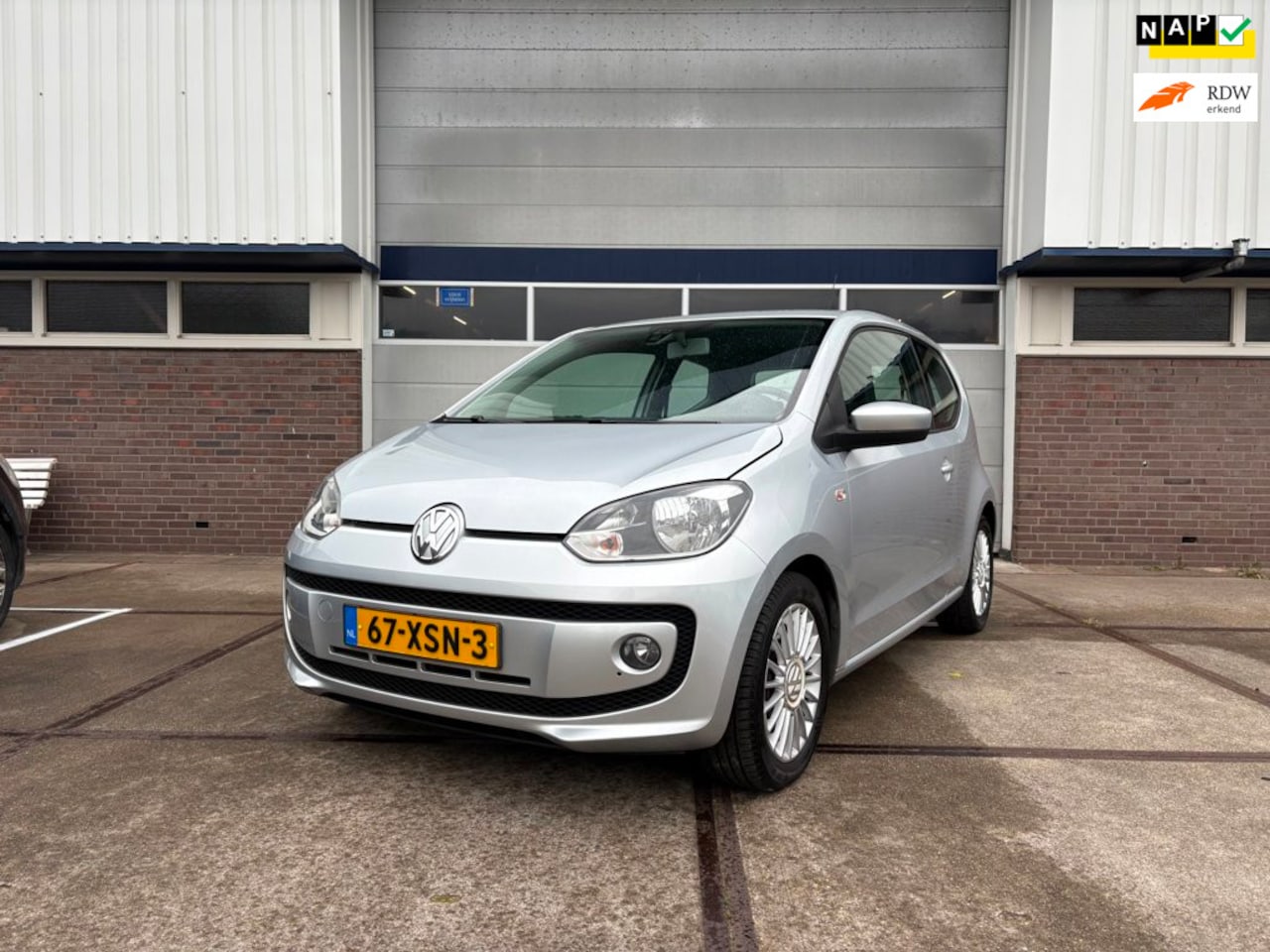 Volkswagen Up! - 1.0 high up! BlueMotion 1.0 high up! BlueMotion - AutoWereld.nl