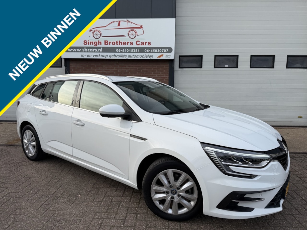 Renault Mégane Estate - 1.6 ET PH 160 Eq. CARPLAY CAMERA INRUIL MOG!! - AutoWereld.nl