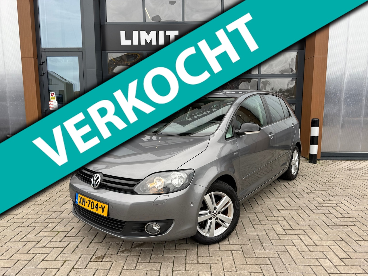Volkswagen Golf Plus - 1.2 TSI Trendline Aut/Climate/Navi/St.verwarming/Pdc.v+a/Trekhaak/Apk - AutoWereld.nl