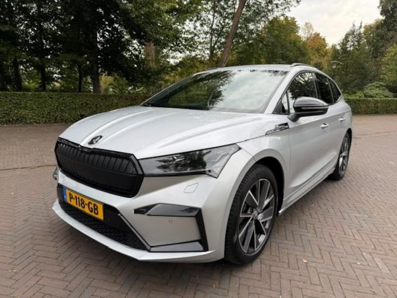 Skoda Enyaq iV - 60 Sportline SOH 91% Trekhaak/Led/Navi/Garantie - AutoWereld.nl