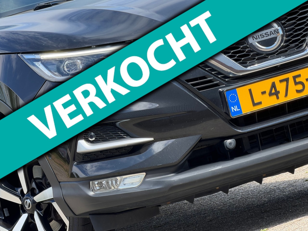 Nissan Qashqai - 1.3 DIG-T Tekna + Automaat - Brilliant Black - Panorama/Camera/Carplay/Leder - AutoWereld.nl
