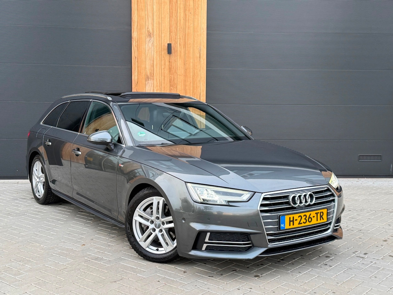 Audi A4 Avant - 3.0 TDI Sport S-Line (bj 2016) PANO|360CAM|XENON|VIRTUAL DASH! - AutoWereld.nl