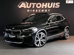 BMW X2 - SDrive20i High Executive M Edition Pano/ Headup/ Trekhaak/ Keyless/ Cruise/ Leder/ Led/ PD