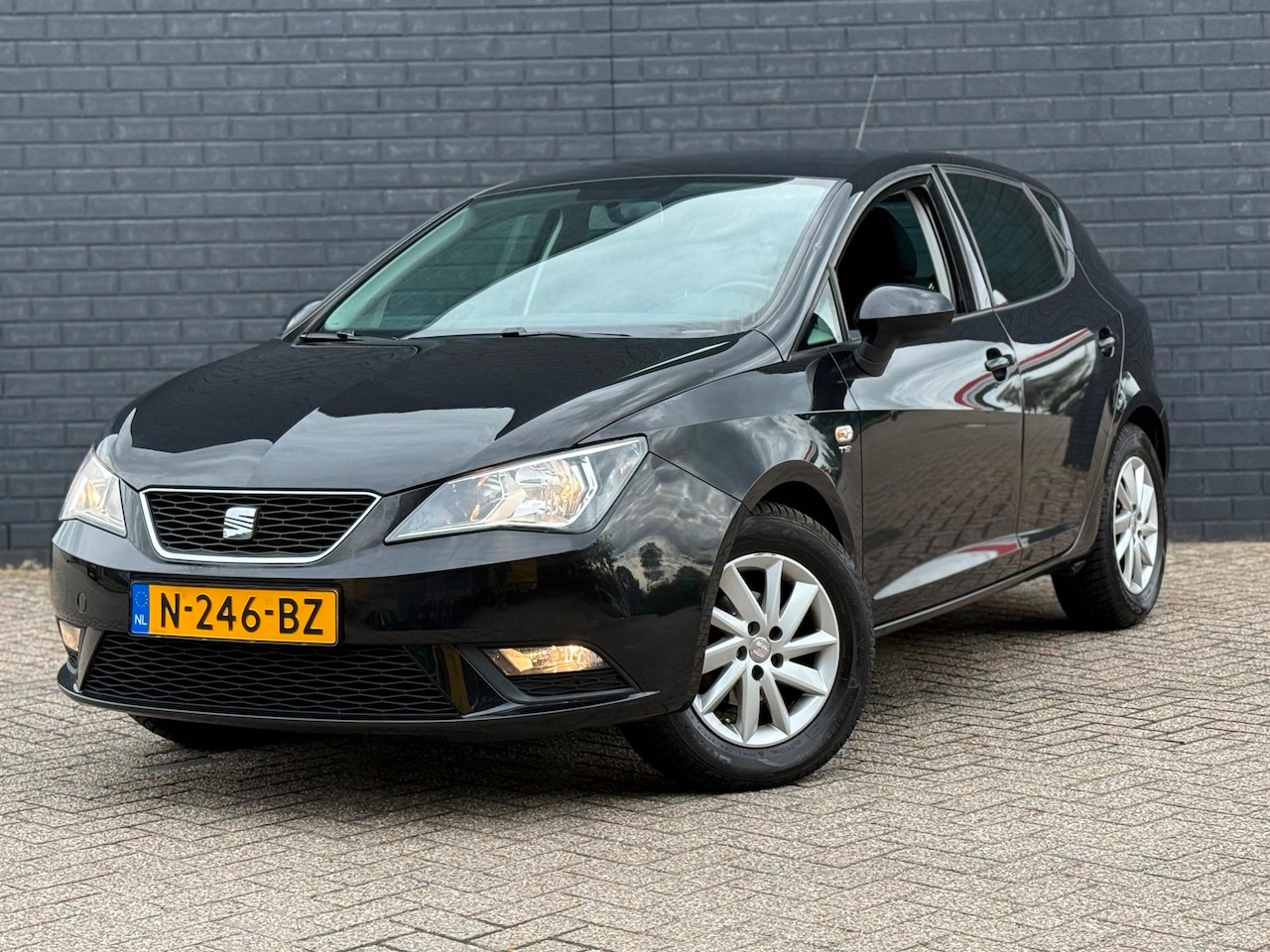 SEAT Ibiza - 1.2 TSI Bj 2012 5-Deurs ECC Airco PDC LM-Velgen - AutoWereld.nl