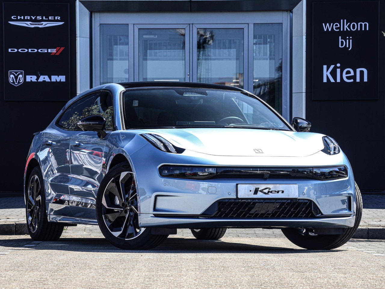 ZEEKR 001 - RWD Long Range 100 kWh Electric Blue | 620km | 200kw snelladen | Pano | Stoel-Stuurverwarm - AutoWereld.nl