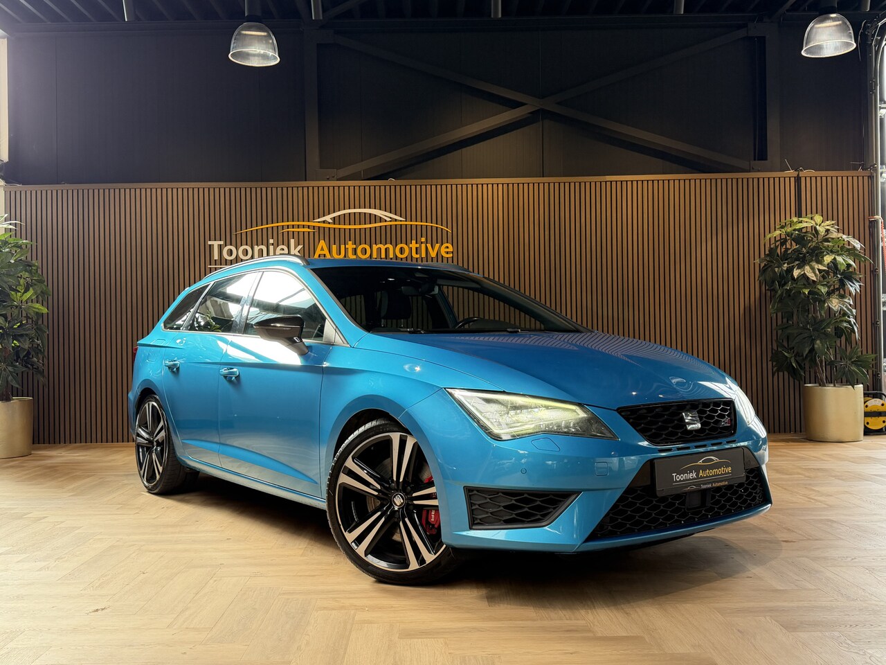 SEAT Leon ST - 2.0 TSI Cupra 290 Connect 2.0 TSI Cupra 290 Connect - AutoWereld.nl