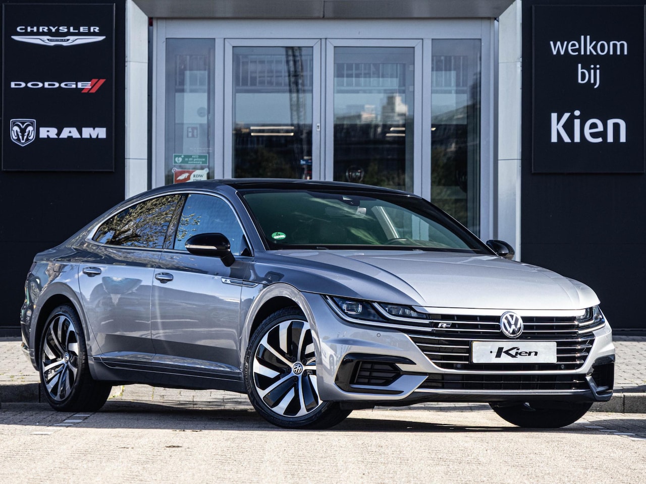 Volkswagen Arteon - 1.5 TSI R Line | Pano | Full LED | Keyless Entry | Ergo Comfort Stoelen | ACC | 19 Inch | - AutoWereld.nl