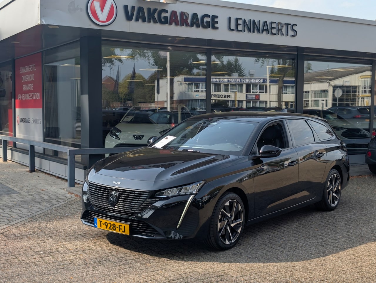 Peugeot 308 SW - 1.2 PT 130pk Allure Pack Business, Rijklaarprijs / 12 mnd Bovag garantie - AutoWereld.nl