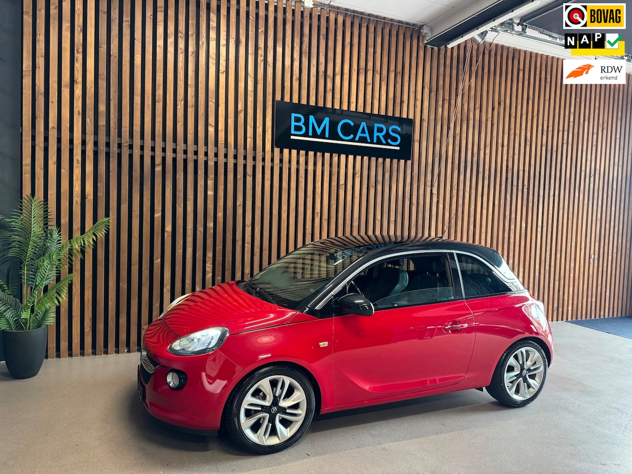 Opel ADAM - 1.4 Glam Airco,Led,Panodak - AutoWereld.nl