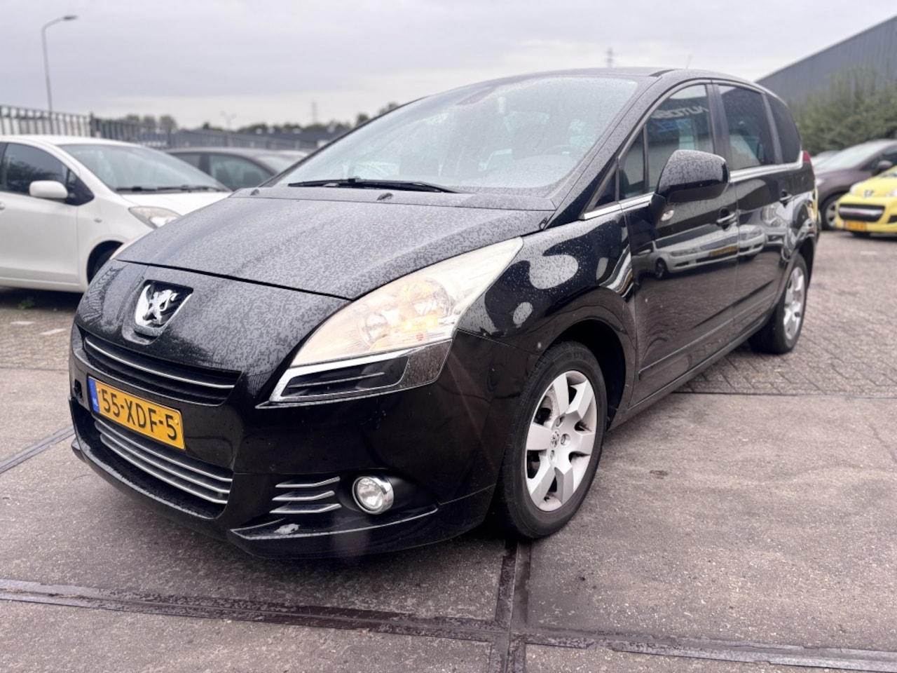 Peugeot 5008 - 1.6 e-HDi B Lease5p. AUTOMAAT! - AutoWereld.nl