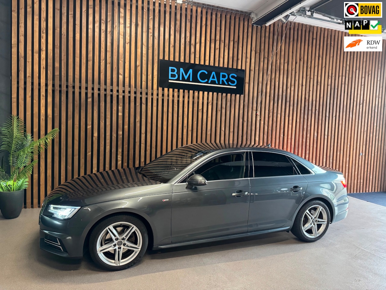 Audi A4 Limousine - 1.4 TFSI Sport S-line Automaat,Camera - AutoWereld.nl