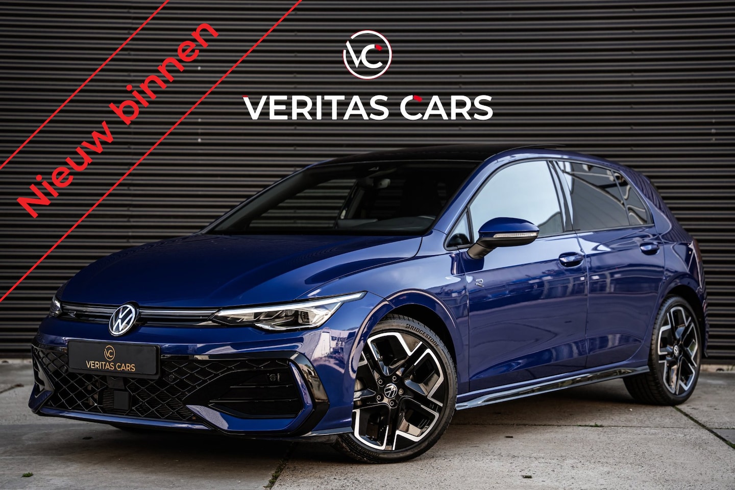 Volkswagen Golf - 1.5 eTSI R-Line 150PK:Pano|Full Led|Tr.Haak|Sfeer|Keyless|Side Assist|ACC|Camera e.o. - AutoWereld.nl