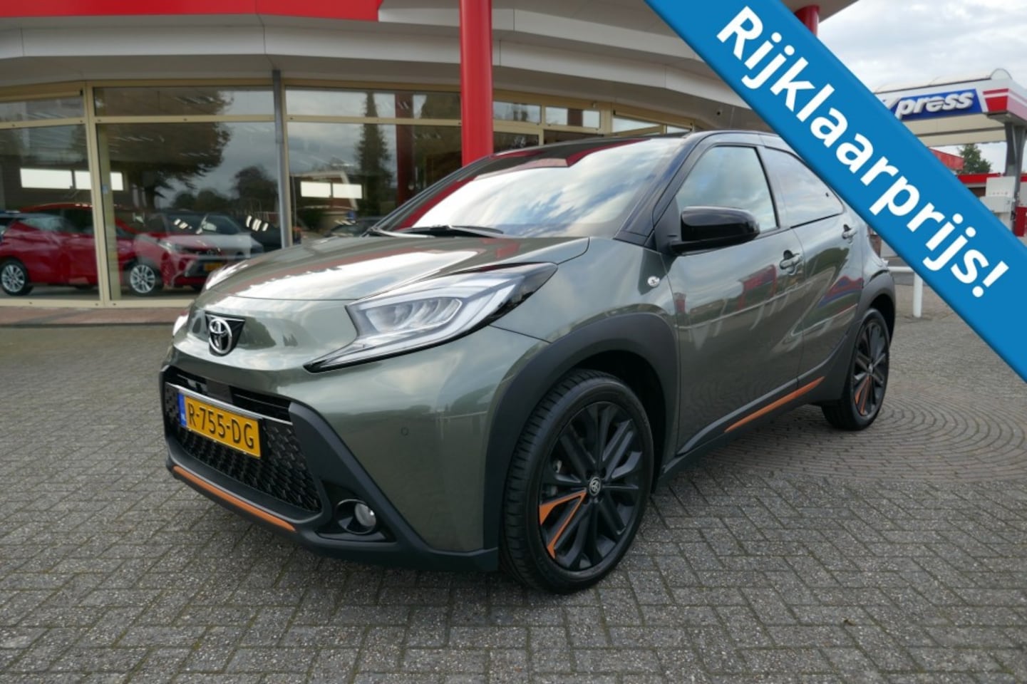 Toyota Aygo X - 1.0 VVT-I S-CVT LIMETED  CAMERA/STOELVERWARMING/JBL/CARPLAY - AutoWereld.nl