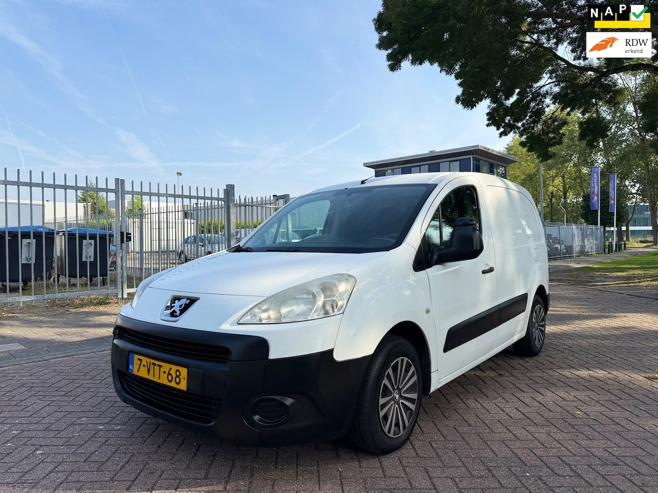 Peugeot Partner - 120 1.6 HDI L1 XR Profit + | Airco - AutoWereld.nl