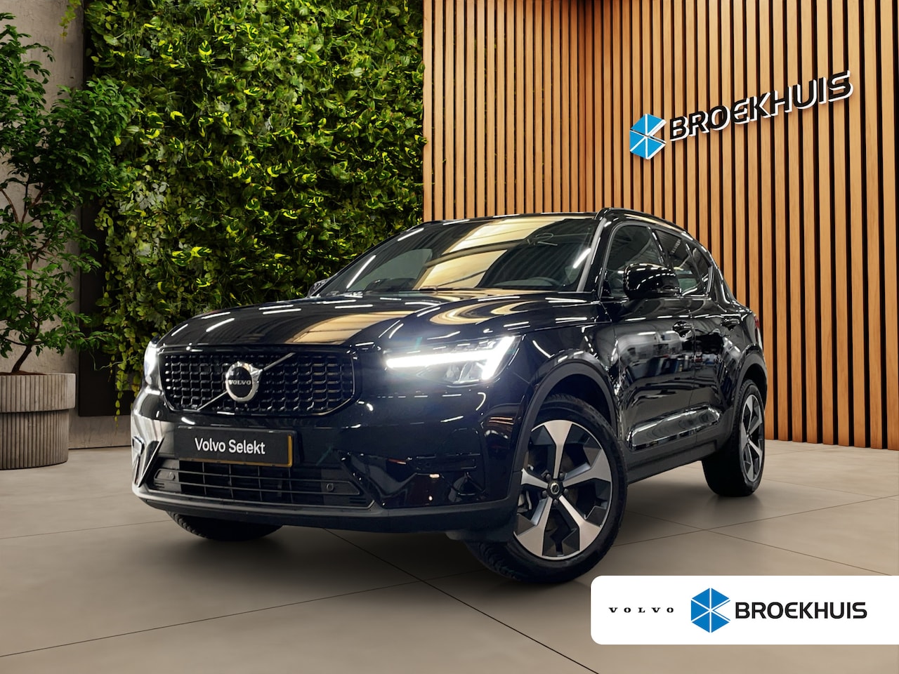 Volvo XC40 - 2.0 B4 Plus Dark 2.0 B4 Plus Dark - AutoWereld.nl