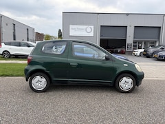 Toyota Yaris - 1.3-16V VVT-i Luna