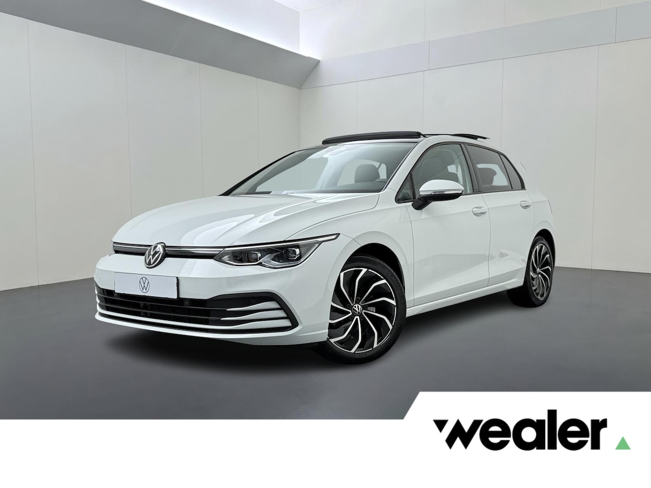 Volkswagen Golf - 1.5 TSI Highline | 150 PK | Stoel- & stuurverwarming | Adaptive cruise control | Keyless | - AutoWereld.nl