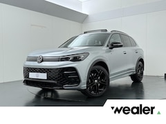 Volkswagen Tiguan - 1.5 eHybrid R-Line Business | 272 PK | SoH 96% | Trekhaak wegklapbaar | Adaptive Cruise Co