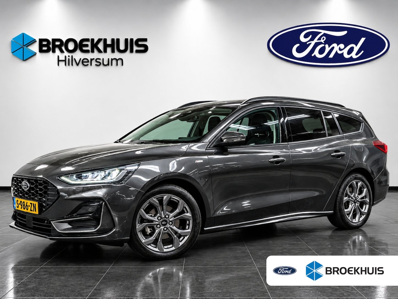 Ford Focus Wagon - 1.0 EcoBoost Hybrid ST Line 125pk | Winterpack | Wegklapbare Trekhaak - AutoWereld.nl