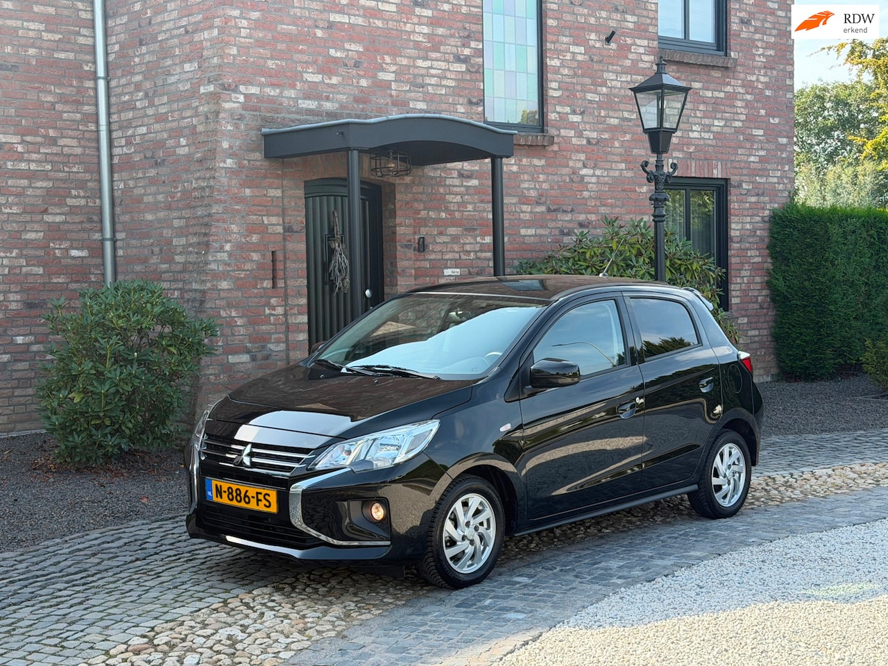 Mitsubishi Space Star - 1.2 Intense Clima Cruise - AutoWereld.nl