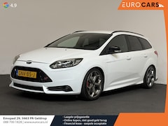 Ford Focus Wagon - 2.0 EcoBoost ST-2 Navigatie Lederen bekleding Climate control