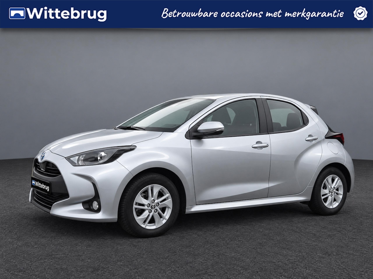 Toyota Yaris - 1.5 Hybrid 115PK Active Apple Carplay | Camera | Lichtmetalen velgen | - AutoWereld.nl