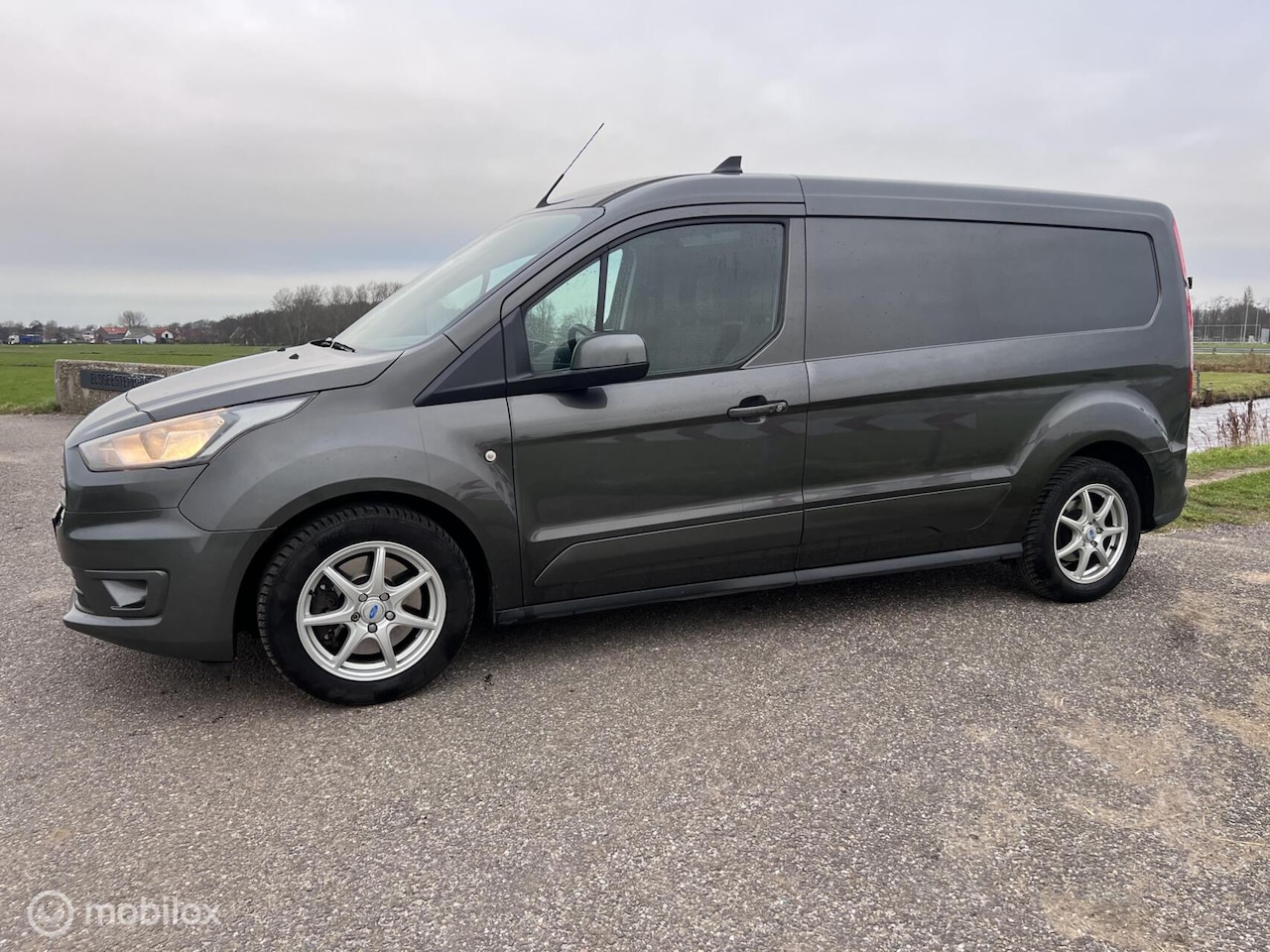 Ford Transit Connect - 1.5 EcoBlue L2 Limited Automaat - AutoWereld.nl