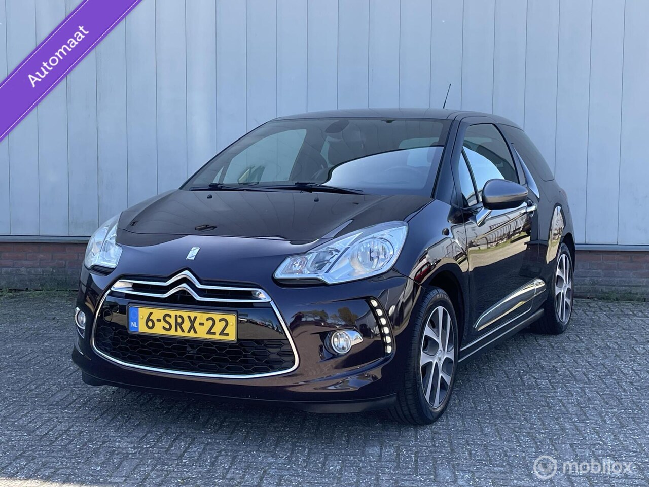 Citroën DS3 - 1.2 VTi So Chic AUTOMAAT | Two-tone | NAVI | PDC | ECC | Cruise control | - AutoWereld.nl