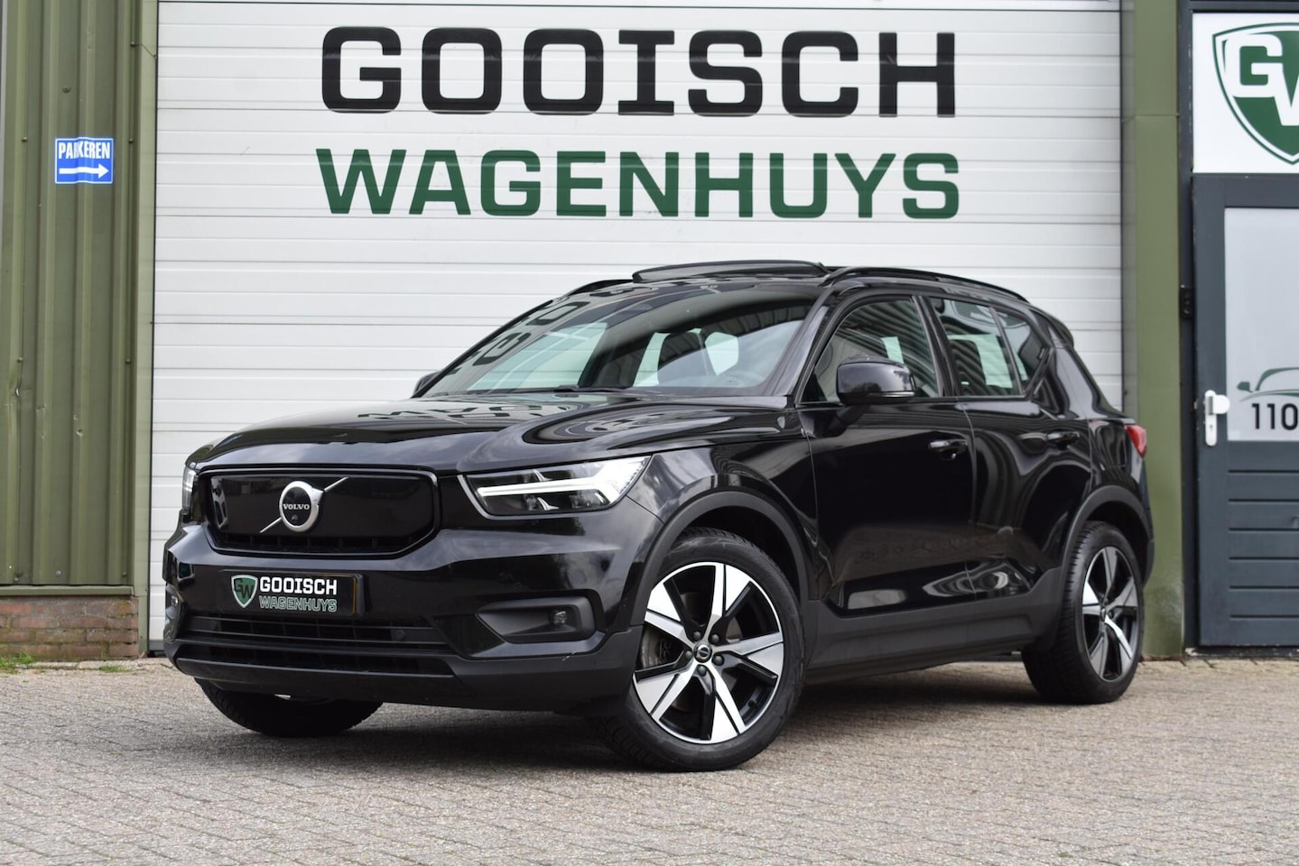 Volvo XC40 - Recharge P8 AWD R-Design | Pano | 360 Camera | Harman Kardon | - AutoWereld.nl