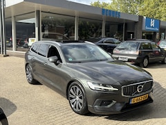 Volvo V60 - T8 AWD Inscription Pano MASSAGE Ventilatie Pilot Assist