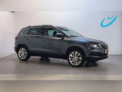Skoda Karoq - 1.5 TSI 150pk DSG ACT Style Business Panoramadak Stoelverwarming Camera Sfeerverlichting